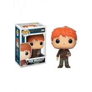 Figúrka POP! Movies Harry Potter - Ron with Scabbers
